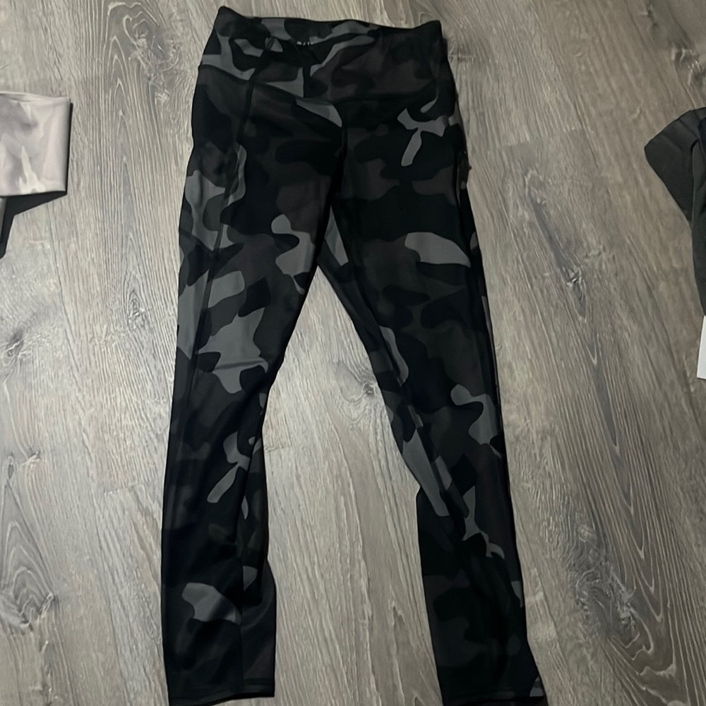 Athleta leggings